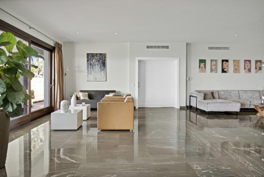 R4454983-Villa-For-Sale-Benahavis-Detached-6-Beds-875-Built-17