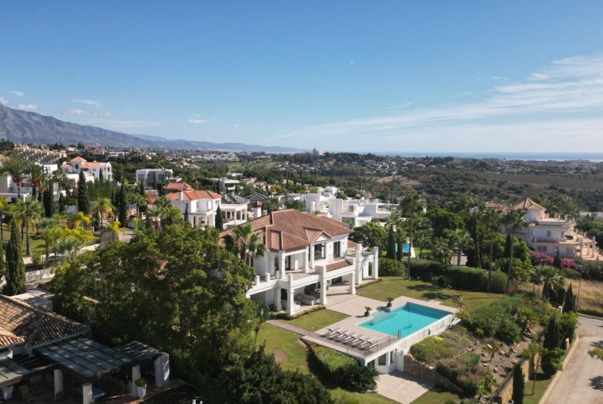 R4454983-Villa-For-Sale-Benahavis-Detached-6-Beds-875-Built-3
