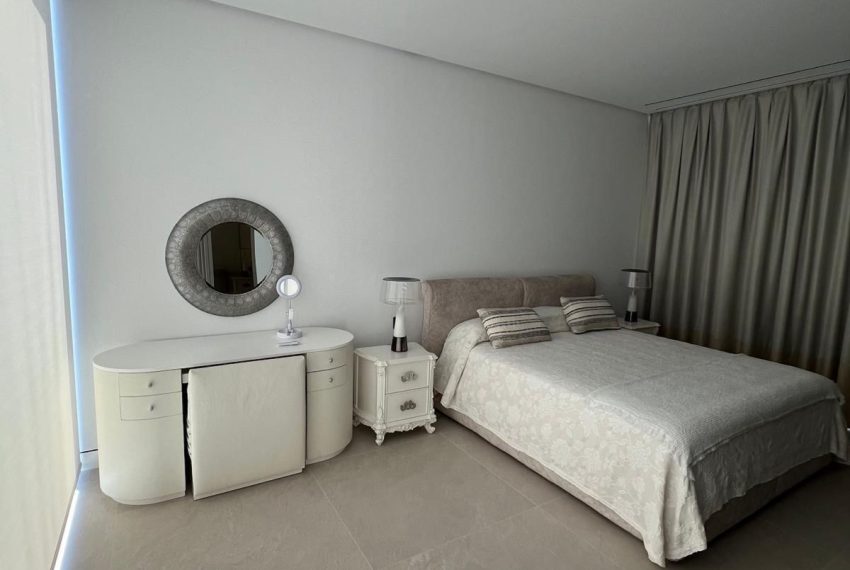 R4677286-Villa-For-Sale-Nueva-Andalucia-Semi-Detached-4-Beds-445-Built-19