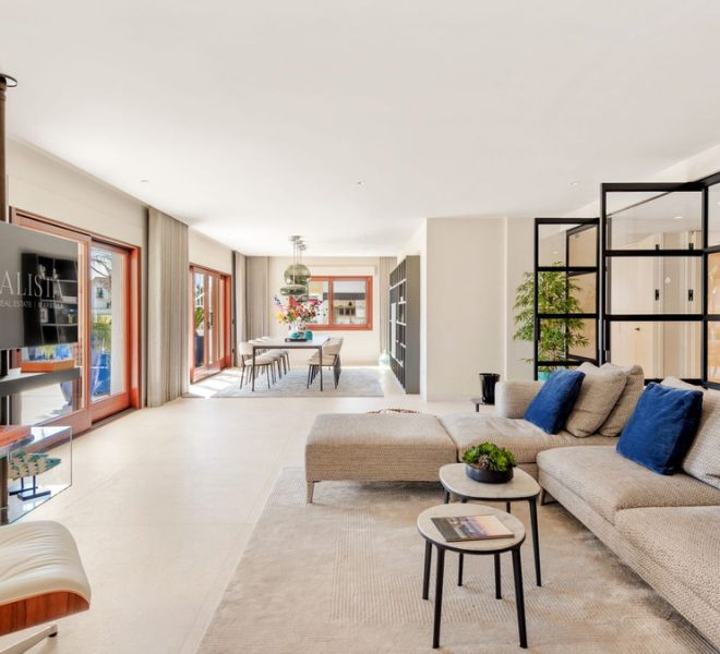 R4749421-Image 1-Penthouse Duplex - 4 Beds - 253 Built