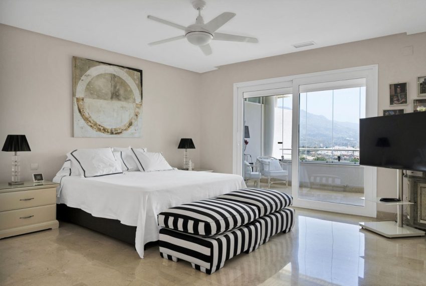 R4749808-Apartment-For-Sale-Nueva-Andalucia-Penthouse-3-Beds-276-Built-1