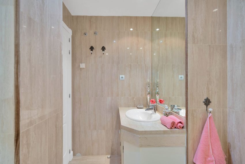 R4749808-Apartment-For-Sale-Nueva-Andalucia-Penthouse-3-Beds-276-Built-11