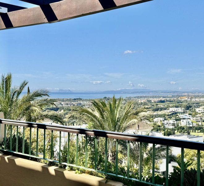 R4777561-Image 1-Penthouse - 3 Beds - 190 Built