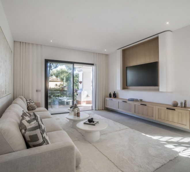 R4792741-Image 1-Ground Floor - 3 Beds - 145 Built