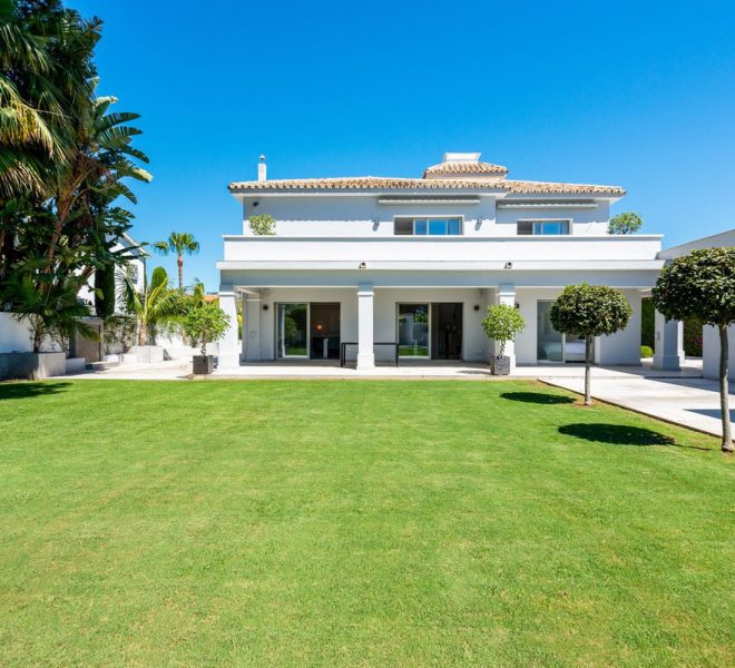 R4821001-Image 1-Detached - 7 Beds - 670 Built