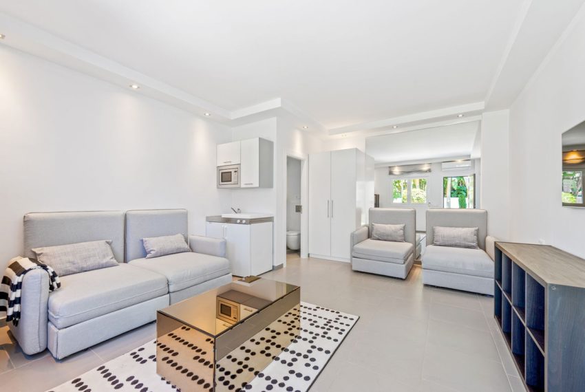 R4821001-Villa-For-Sale-El-Paraiso-Detached-7-Beds-670-Built-9