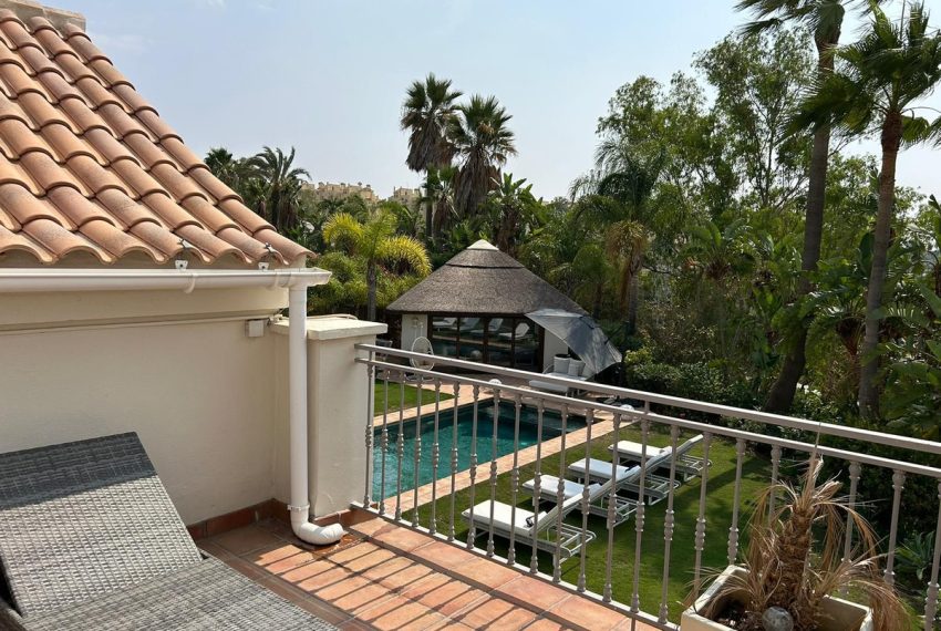 R4839898-Villa-For-Sale-Estepona-Detached-4-Beds-268-Built-13