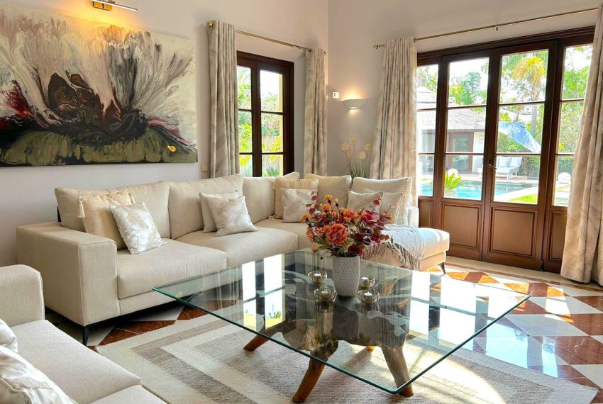 R4839898-Villa-For-Sale-Estepona-Detached-4-Beds-268-Built-6