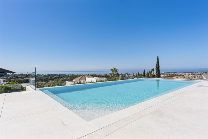 R4889542-Villa-For-Sale-El-Paraiso-Detached-6-Beds-1158-Built-2