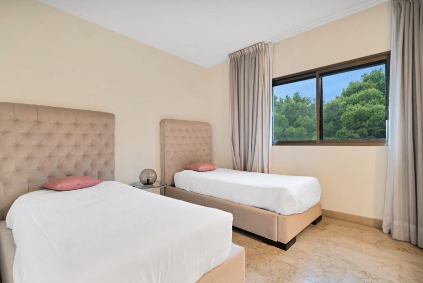 R4906150-Apartment-For-Sale-The-Golden-Mile-Penthouse-3-Beds-220-Built-11