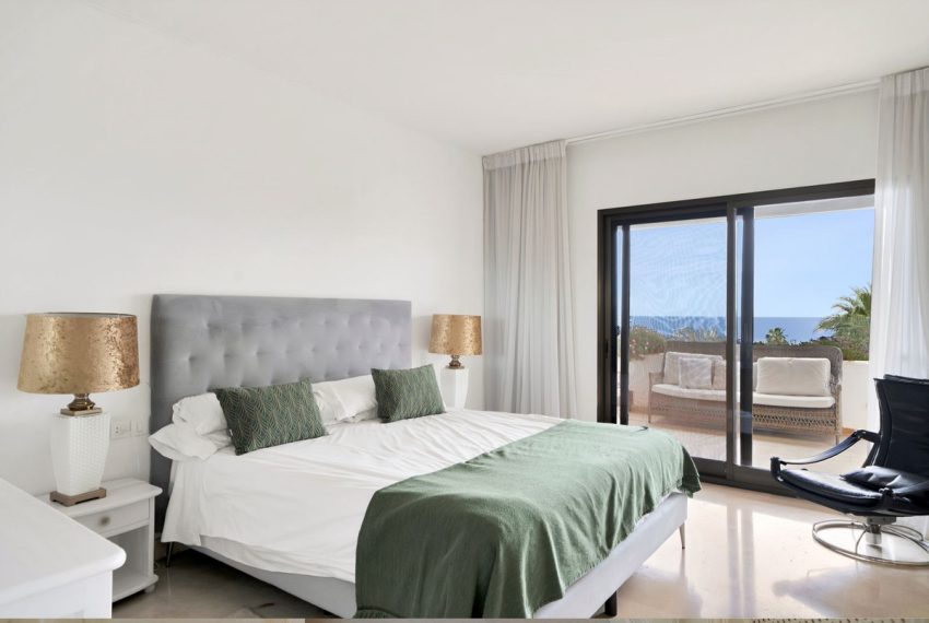 R4906150-Apartment-For-Sale-The-Golden-Mile-Penthouse-3-Beds-220-Built-17