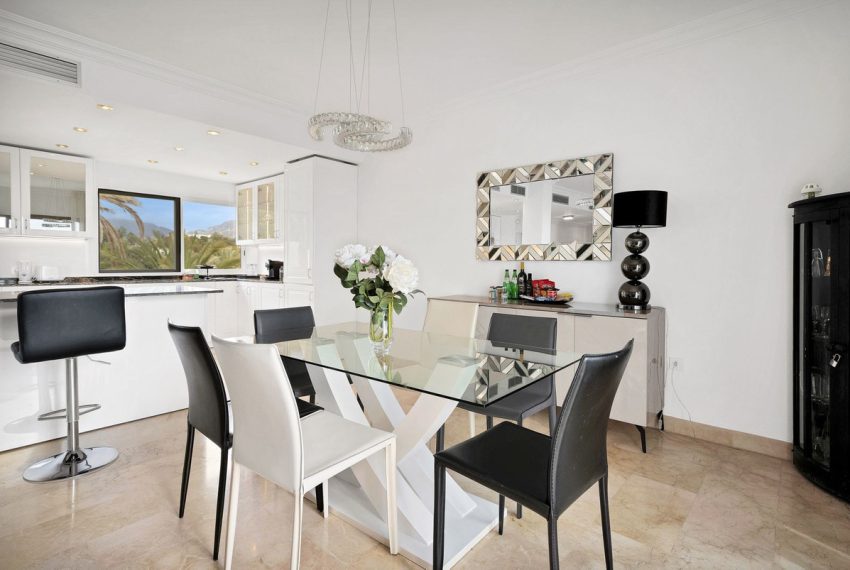 R4906150-Apartment-For-Sale-The-Golden-Mile-Penthouse-3-Beds-220-Built-9