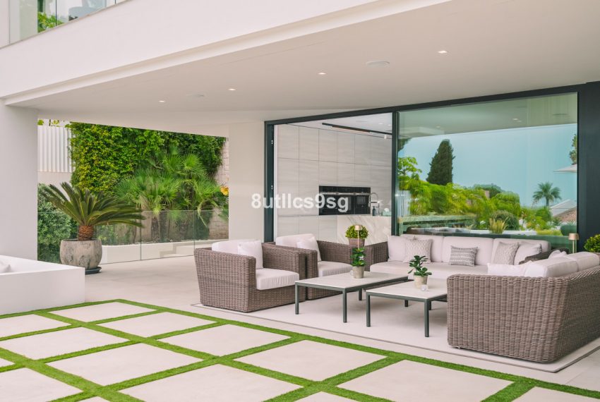 R4922260-Villa-For-Sale-Nueva-Andalucia-Detached-5-Beds-844-Built-10