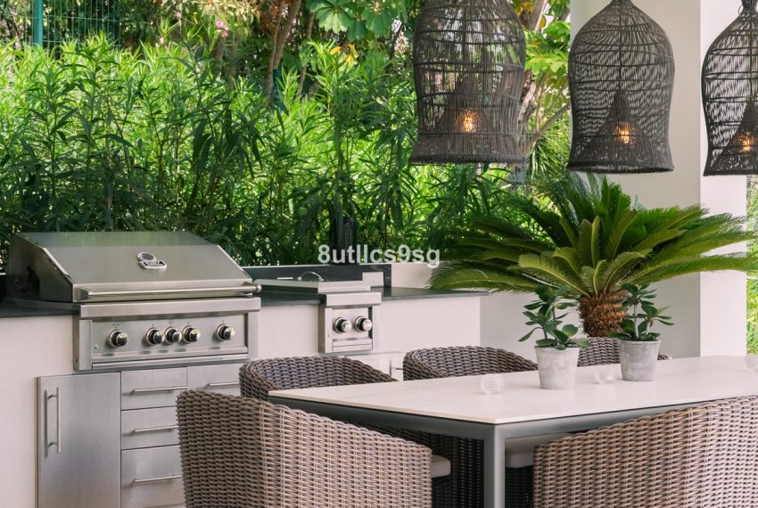 R4922260-Villa-For-Sale-Nueva-Andalucia-Detached-5-Beds-844-Built-14