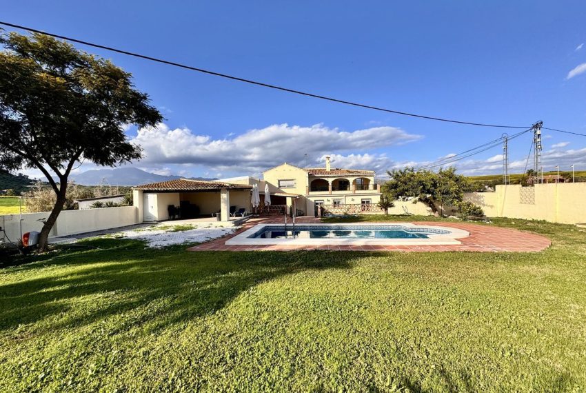 R4941235-Villa-For-Sale-Coin-Finca-5-Beds-315-Built