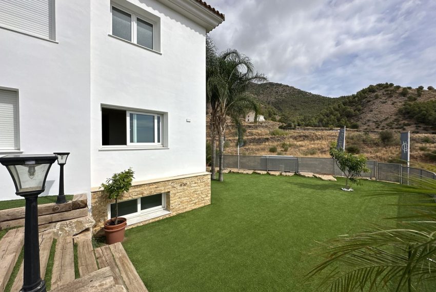 R4949611-Villa-For-Sale-Mijas-Costa-Detached-4-Beds-379-Built-8