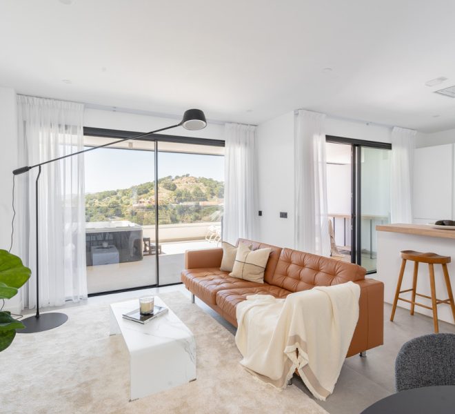 R4954591-Image 1-Penthouse - 2 Beds - 75 Built