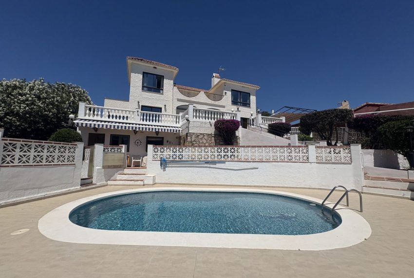 R4969714-Villa-For-Sale-Mijas-Costa-Detached-6-Beds-358-Built