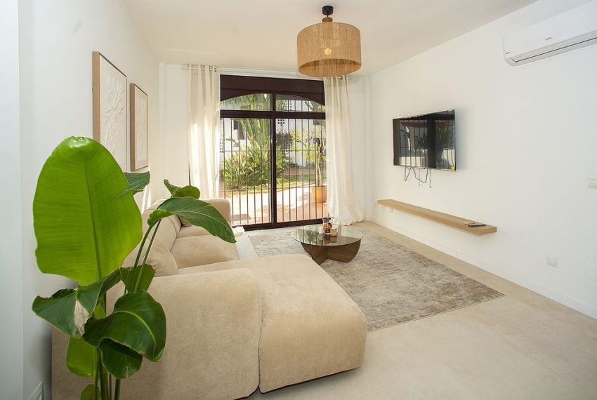 R4969780-Apartment-For-Sale-Nueva-Andalucia-Ground-Floor-2-Beds-108-Built-16
