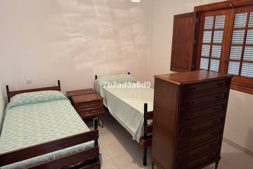 R4974307-Villa-For-Sale-Estepona-Finca-4-Beds-160-Built-9