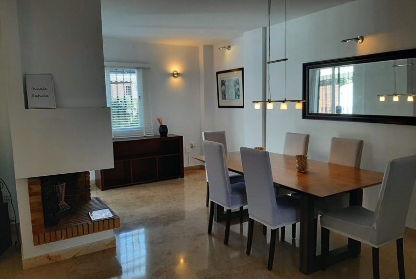 R4979563-Townhouse-For-Sale-Nueva-Andalucia-Terraced-4-Beds-146-Built-2