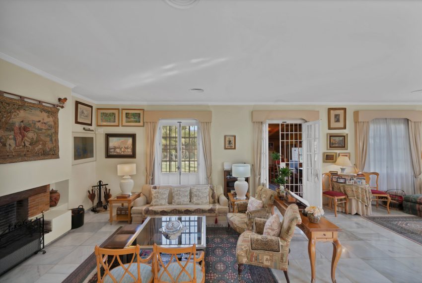 R4993696-Villa-For-Sale-Las-Brisas-Detached-6-Beds-521-Built-5