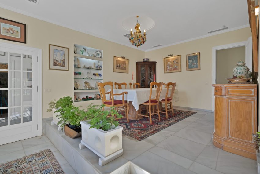 R4993696-Villa-For-Sale-Las-Brisas-Detached-6-Beds-521-Built-9