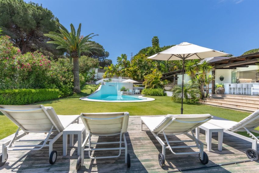 R5003506-Villa-For-Sale-Nueva-Andalucia-Detached-4-Beds-446-Built-4