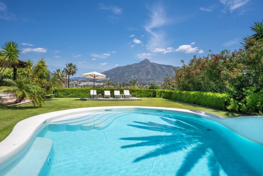 R5003506-Villa-For-Sale-Nueva-Andalucia-Detached-4-Beds-446-Built-5