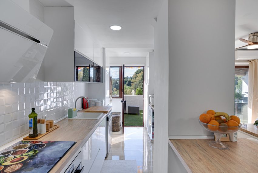 R5006638-Apartment-For-Sale-The-Golden-Mile-Middle-Floor-2-Beds-120-Built-2