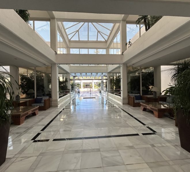 R5009962-Image 1-Middle Floor - 2 Beds - 130 Built