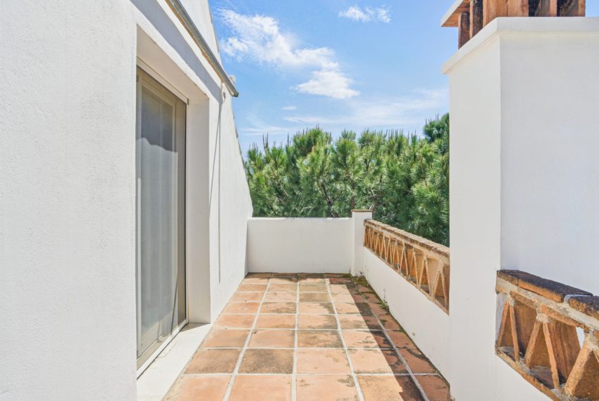 R5010862-Apartment-For-Sale-Nueva-Andalucia-Penthouse-Duplex-4-Beds-262-Built-12