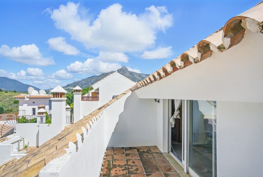 R5010862-Apartment-For-Sale-Nueva-Andalucia-Penthouse-Duplex-4-Beds-262-Built-19