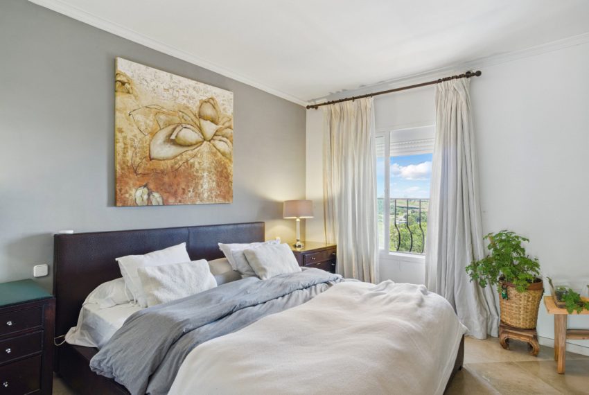 R5010862-Apartment-For-Sale-Nueva-Andalucia-Penthouse-Duplex-4-Beds-262-Built-5