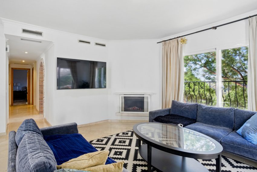 R5010862-Apartment-For-Sale-Nueva-Andalucia-Penthouse-Duplex-4-Beds-262-Built-8