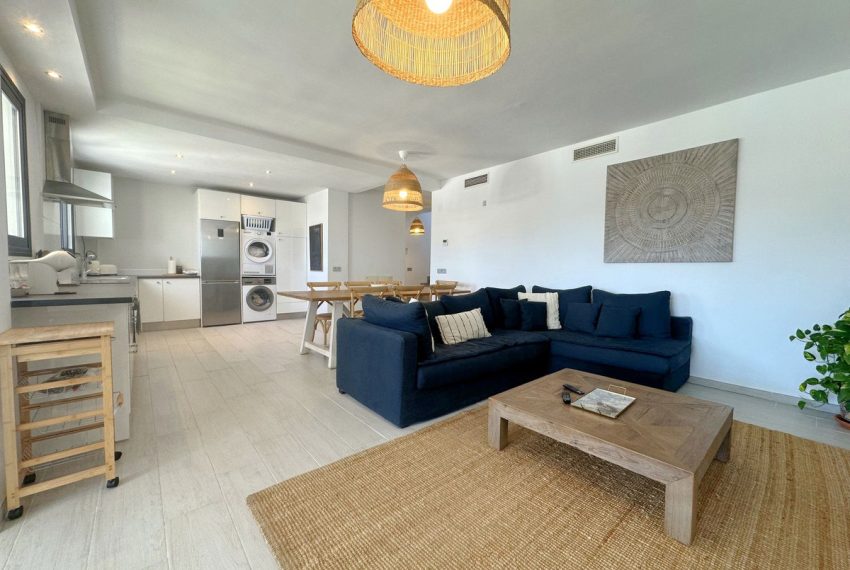 R5016007-Apartment-For-Sale-Estepona-Penthouse-3-Beds-141-Built-2