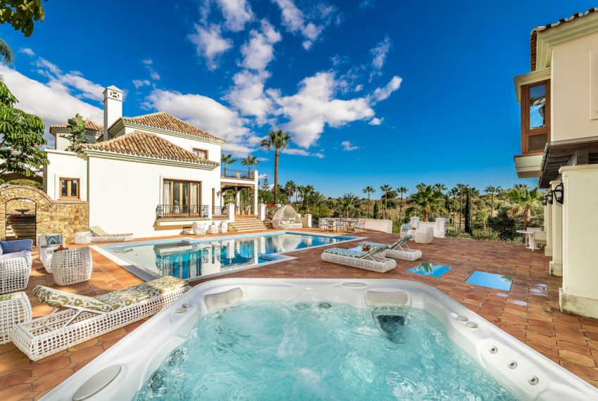 R5018239-Villa-For-Sale-Benahavis-Detached-16-Beds-1337-Built-1
