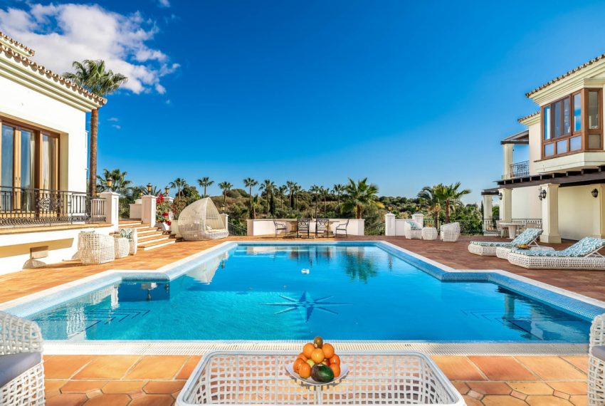 R5018239-Villa-For-Sale-Benahavis-Detached-16-Beds-1337-Built-8