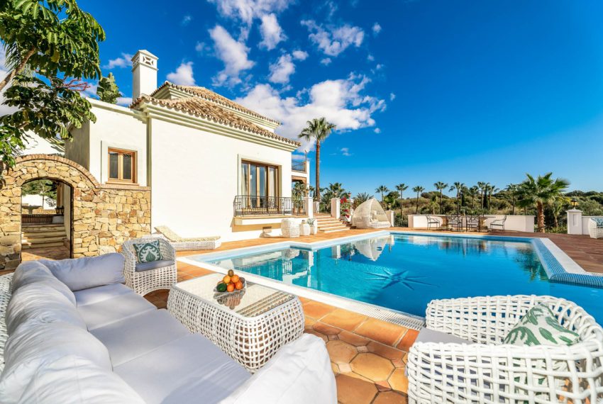 R5018239-Villa-For-Sale-Benahavis-Detached-16-Beds-1337-Built-9