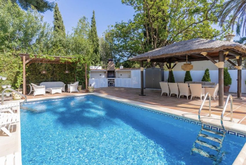 R5018602-Villa-For-Sale-The-Golden-Mile-Detached-5-Beds-600-Built-1