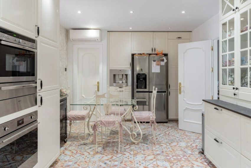 R5018602-Villa-For-Sale-The-Golden-Mile-Detached-5-Beds-600-Built-15