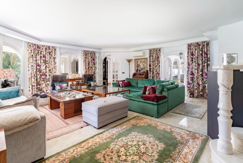 R5018602-Villa-For-Sale-The-Golden-Mile-Detached-5-Beds-600-Built-17