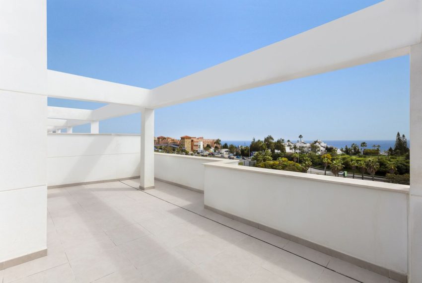 R5026192-Apartment-For-Sale-Estepona-Penthouse-3-Beds-100-Built