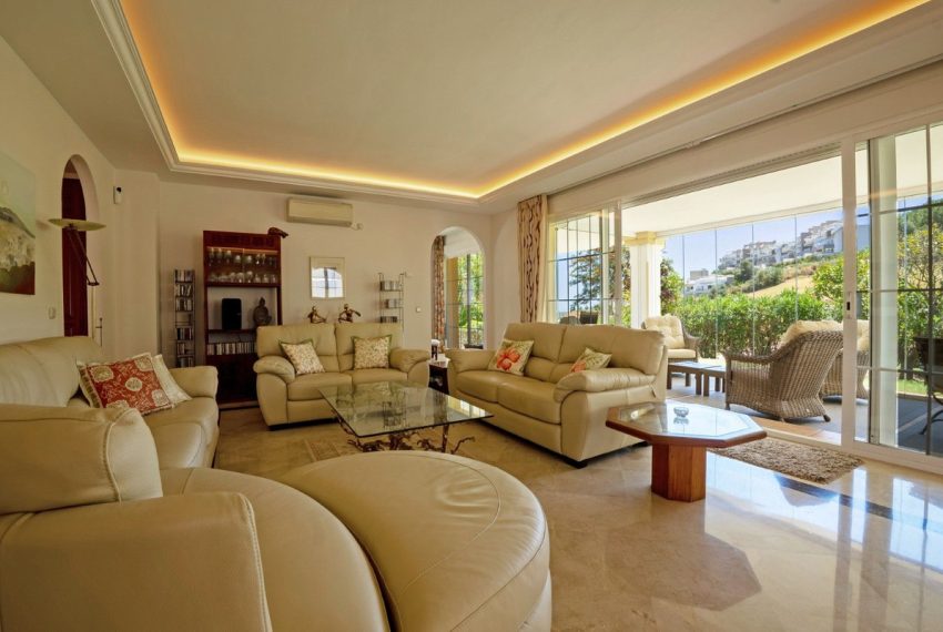 R5026291-Villa-For-Sale-La-Cala-Golf-Detached-5-Beds-464-Built-3