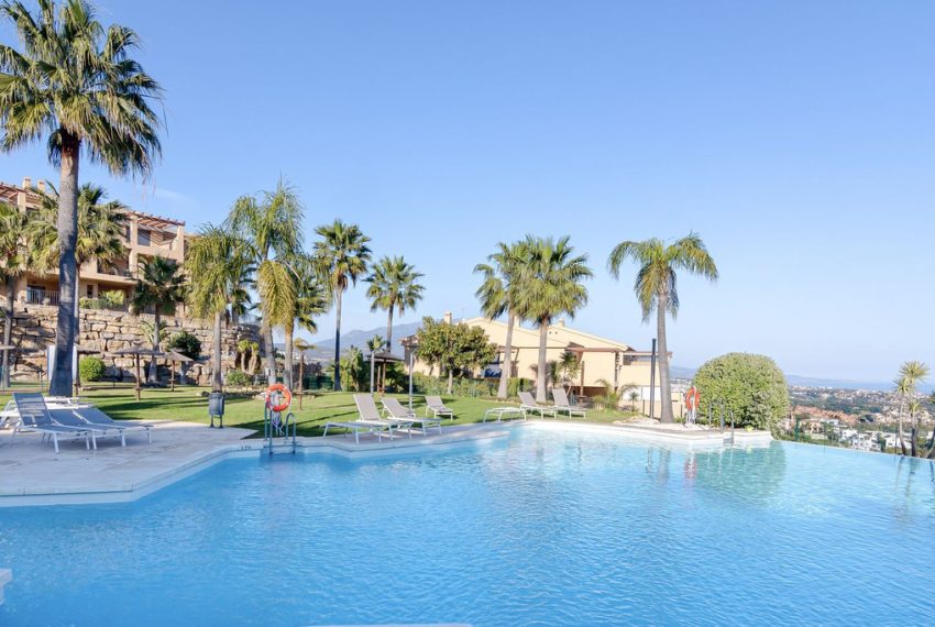 R5027083-Apartment-For-Sale-Benahavis-Ground-Floor-2-Beds-130-Built