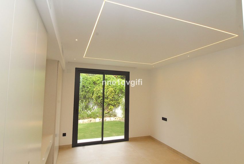 R5032297-Villa-For-Sale-Guadalmina-Alta-Detached-4-Beds-468-Built-12