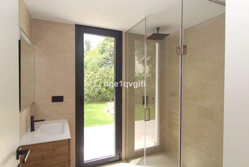 R5032297-Villa-For-Sale-Guadalmina-Alta-Detached-4-Beds-468-Built-17