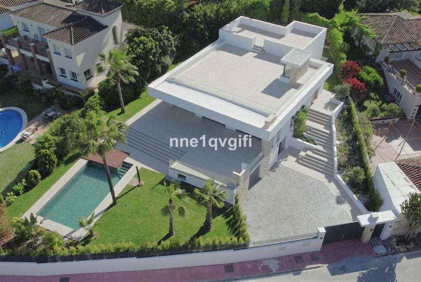 R5032297-Villa-For-Sale-Guadalmina-Alta-Detached-4-Beds-468-Built-3