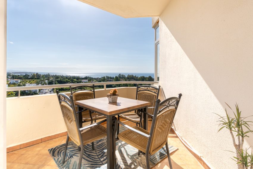 R5032549-Apartment-For-Sale-Estepona-Penthouse-1-Beds-99-Built-1