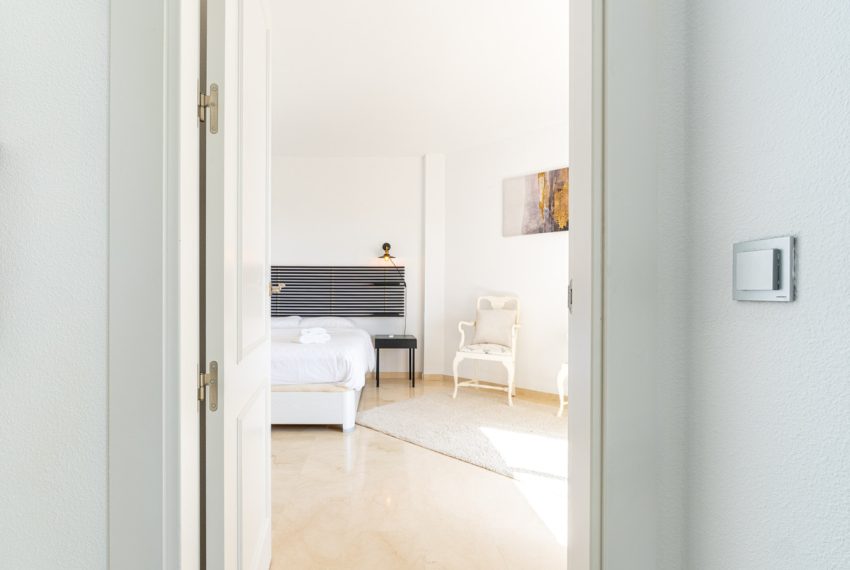 R5032549-Apartment-For-Sale-Estepona-Penthouse-1-Beds-99-Built-12